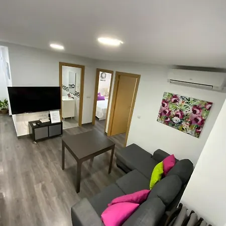 Reyna Apartamentos Malaga Exterior photo
