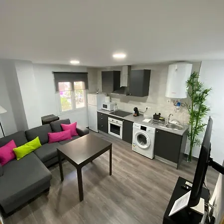Reyna Apartamentos Malaga Exterior photo